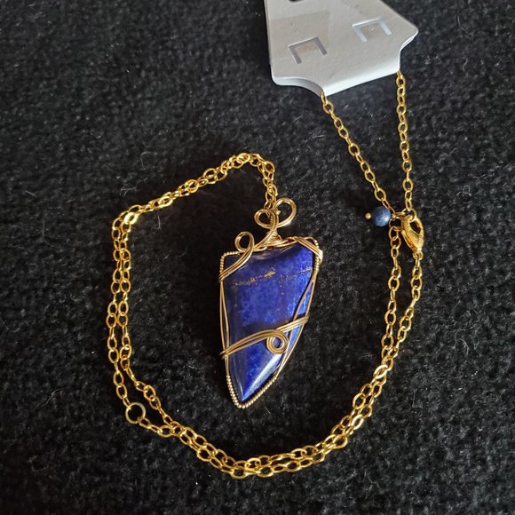GORGEOUS Royal Blue Lapis Lazuli Stone wrapped in 14KT Gold (filled) wire - Picture 7 of 7